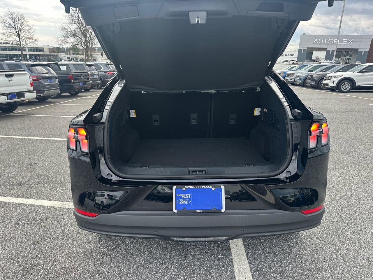 Certified 2025 Ford Mustang Mach-E Premium image 21