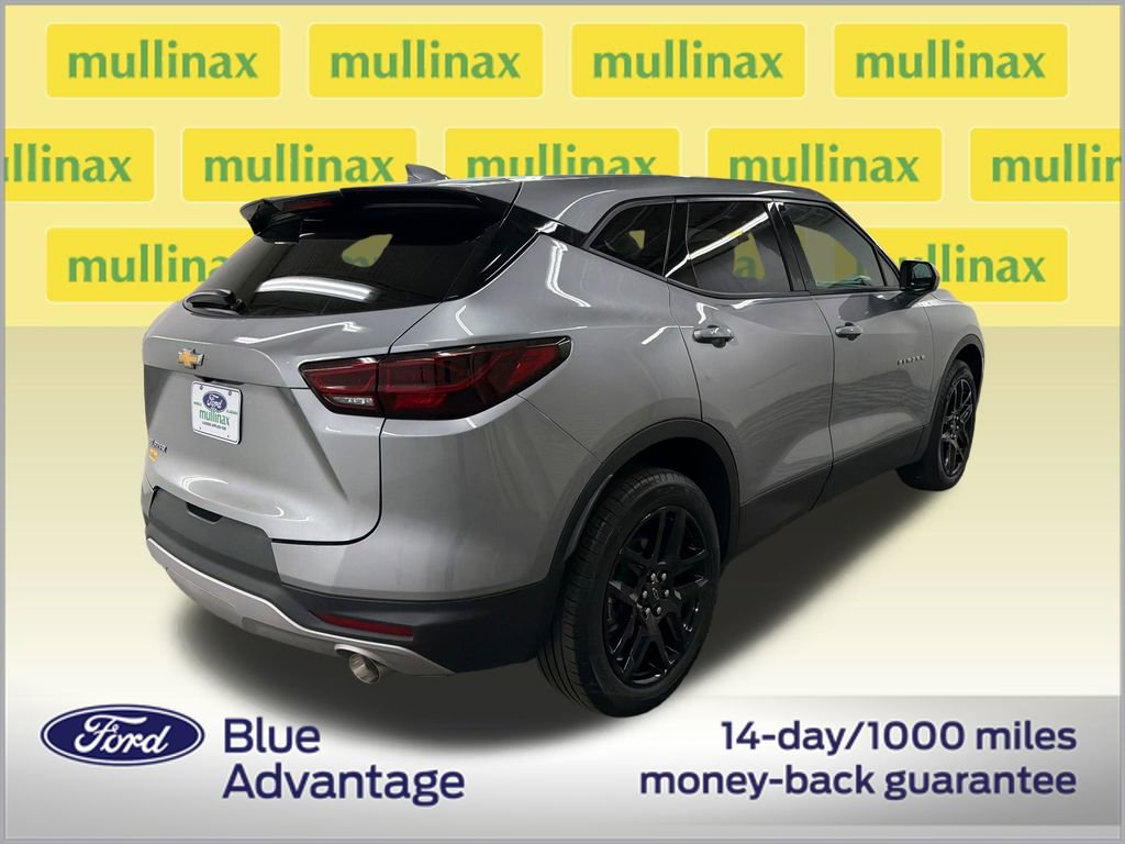 Used 2023 Chevrolet Blazer LT w/ Driver Confidence Package FWD image 3