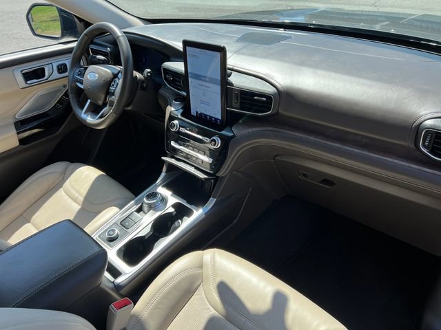 Certified 2023 Ford Explorer Platinum w/ Technology Package image 46