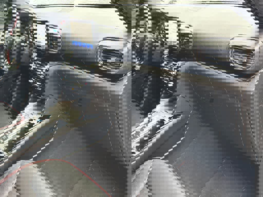 Certified 2023 Ford Explorer ST-Line w/ Class IV Trailer Tow Package image 13