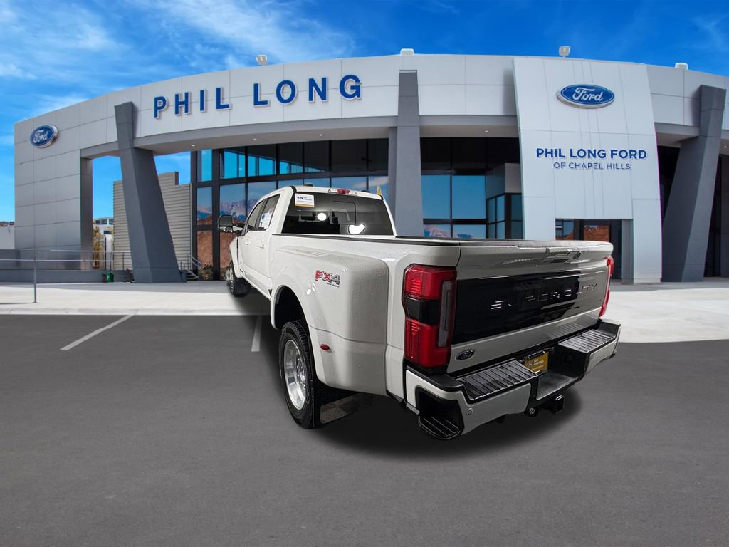 Certified 2026 Ford F450 Platinum w/ FX4 Off-Road Package AWD/4WD image 3