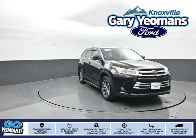 Used 2019 Toyota Highlander XLE image 1