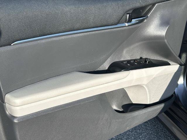 Used 2020 Toyota Camry LE FWD image 24