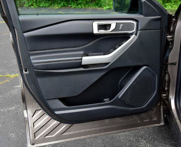 Certified 2021 Ford Explorer XLT AWD/4WD image 11