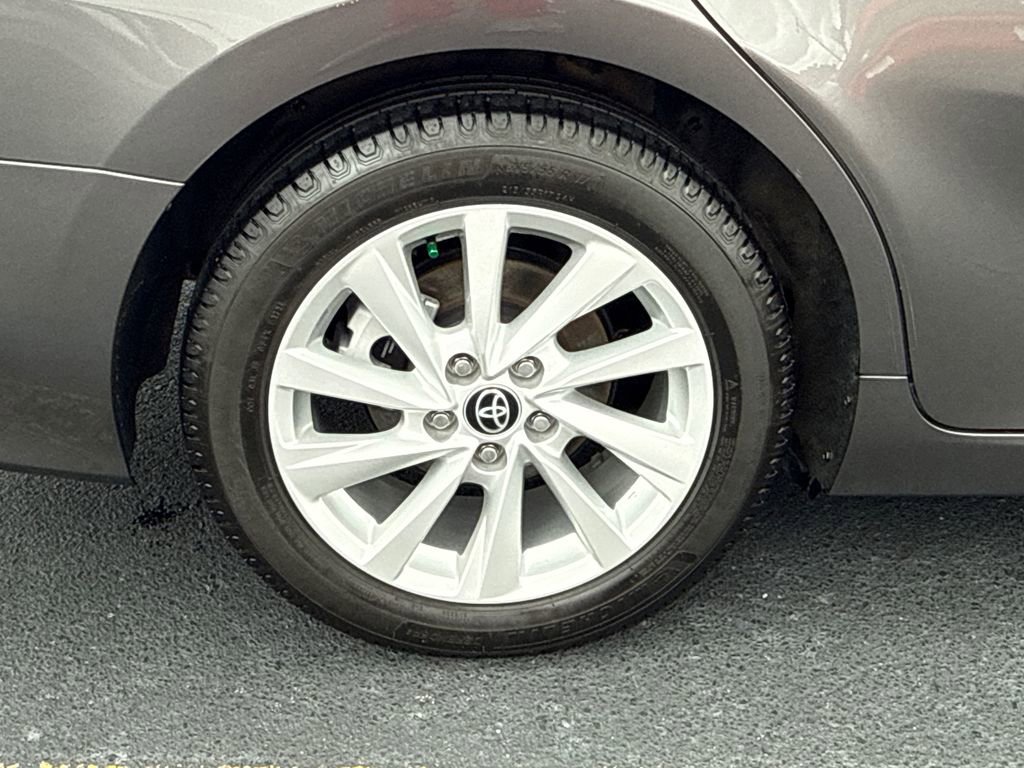 Used 2023 Toyota Camry LE image 17