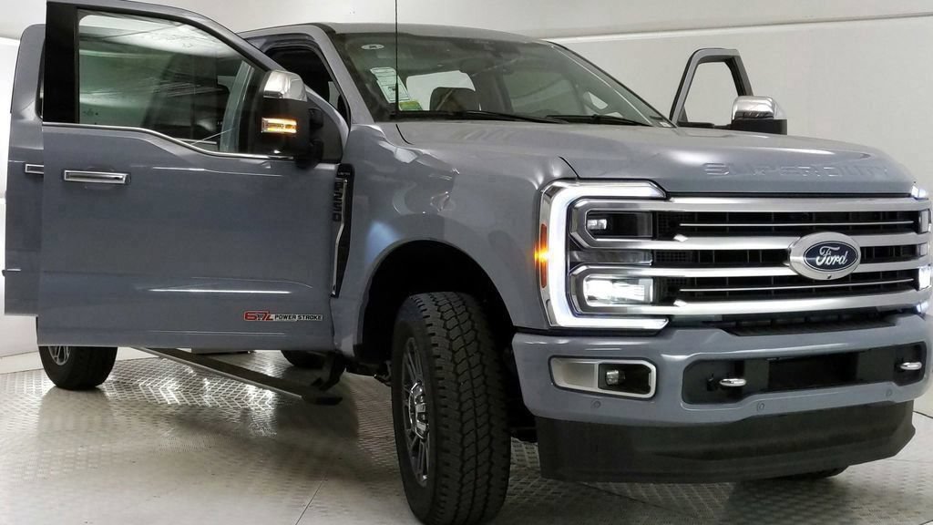 Certified 2024 Ford F250 Limited AWD/4WD image 8