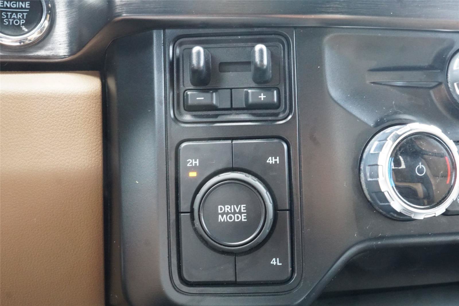 Certified 2023 Ford F450 Lariat w/ Lariat Ultimate Package AWD/4WD image 14