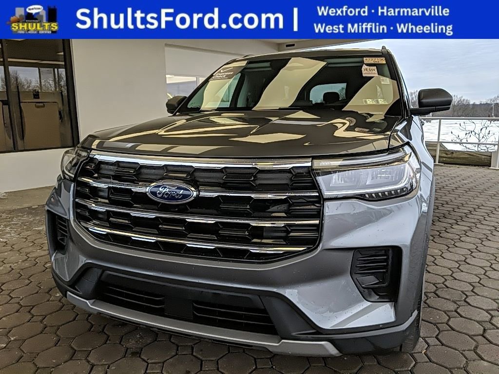 Certified 2025 Ford Explorer Active image 7