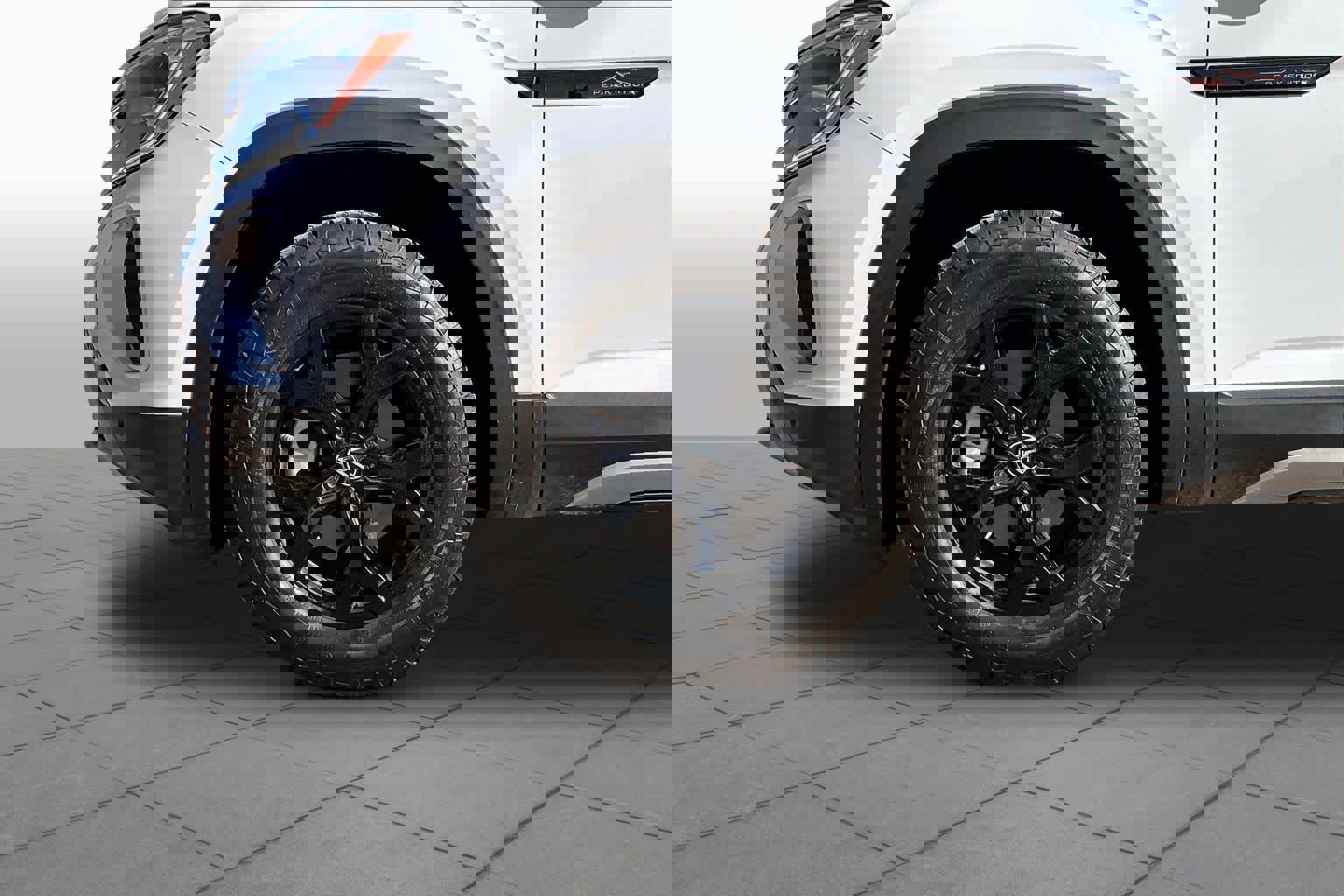 Used 2024 Volkswagen Atlas Peak Edition SE AWD/4WD image 10