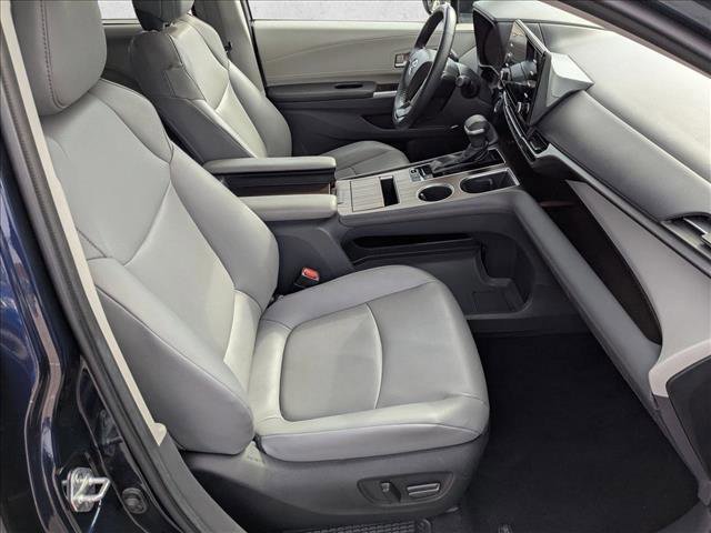 Used 2022 Toyota Sienna XLE AWD/4WD image 23