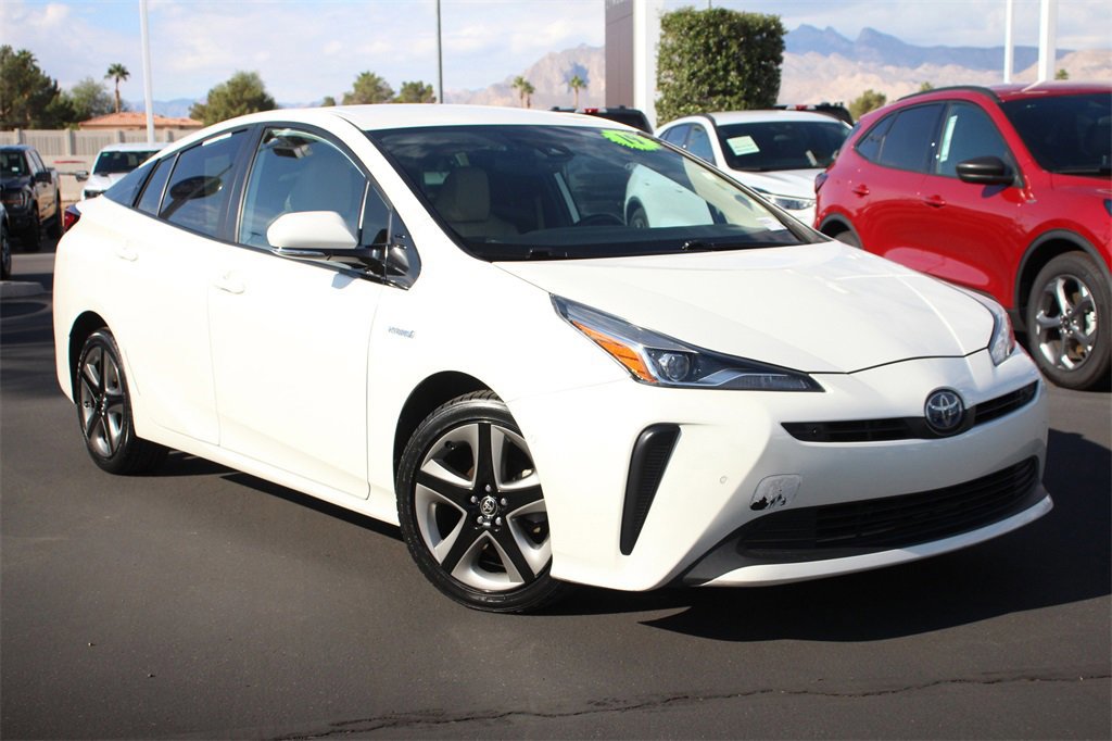 Used 2019 Toyota Prius XLE image 8