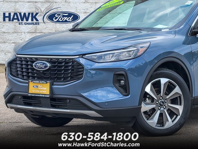 Certified 2024 Ford Escape Platinum w/ Class II Trailer Tow Package AWD/4WD image 2