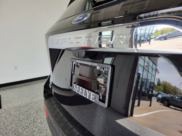 Certified 2023 Ford Explorer XLT w/ Equipment Group 202A AWD/4WD image 28