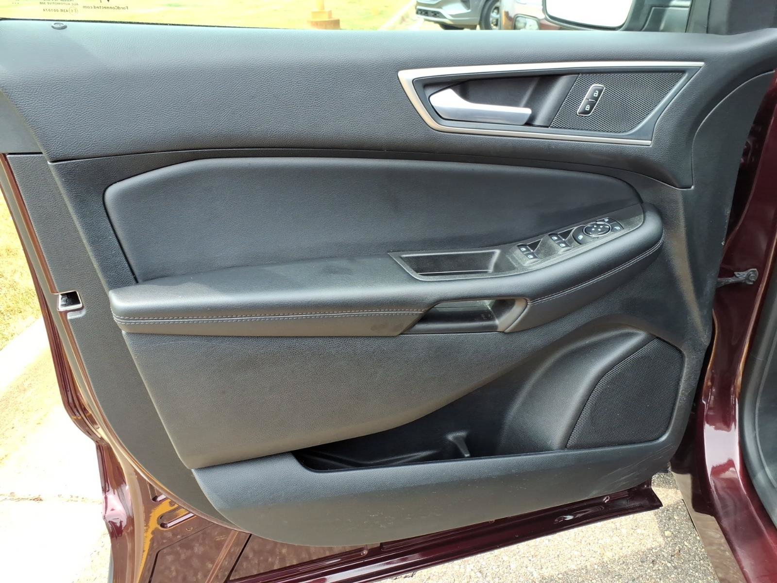 Certified 2024 Ford Edge SEL w/ Convenience Package AWD/4WD image 15