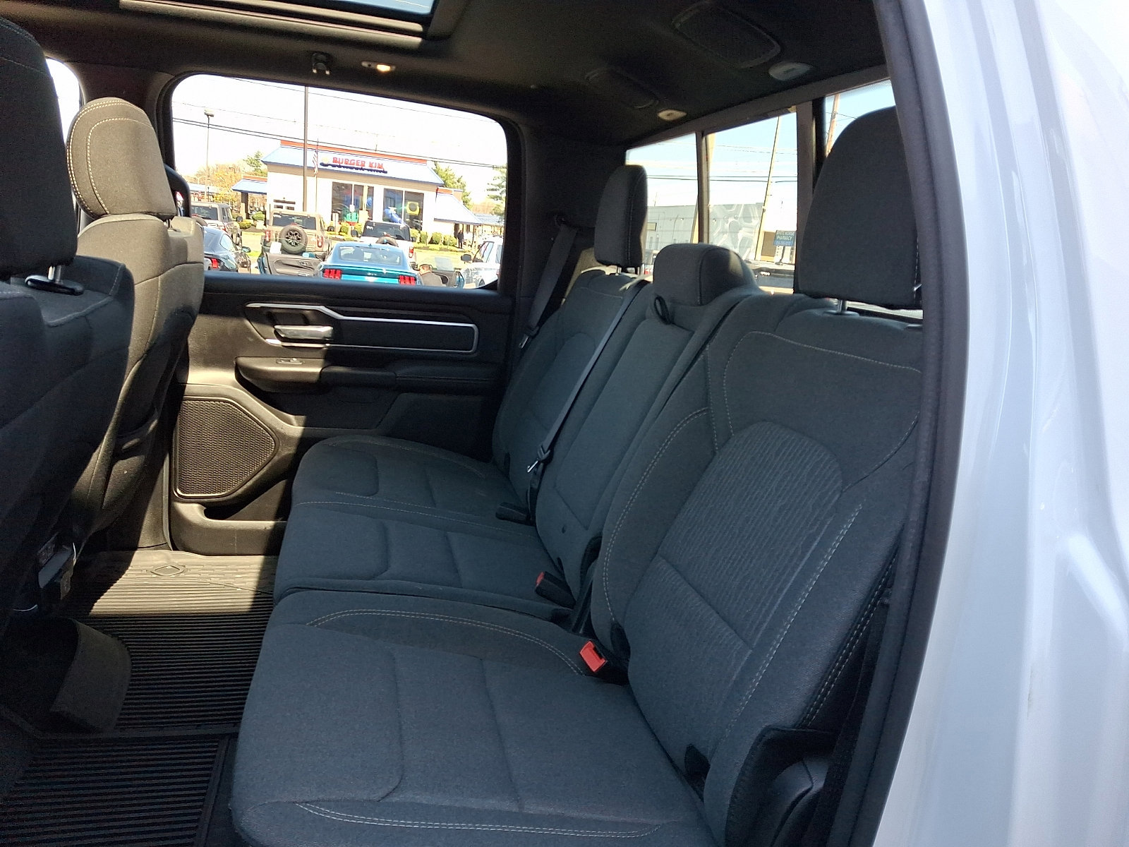 Used 2022 RAM 1500 Big Horn AWD/4WD image 11