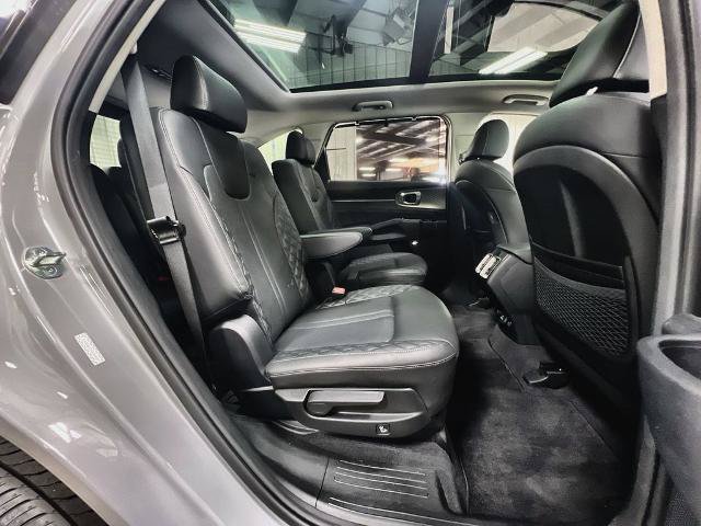 Used 2023 Kia Sorento SX AWD/4WD image 24