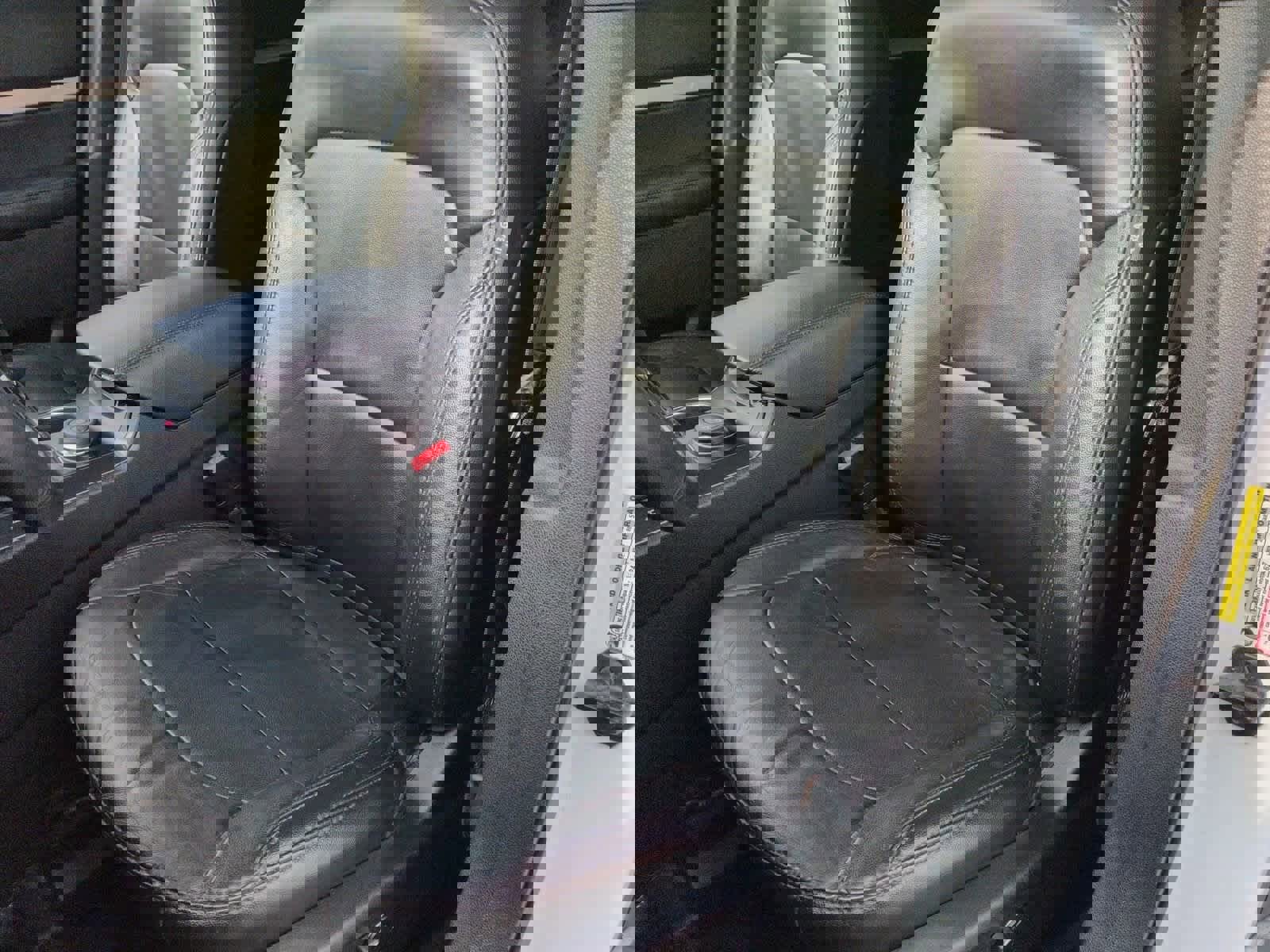 Certified 2018 Ford Explorer XLT w/ Equipment Group 202A image 17