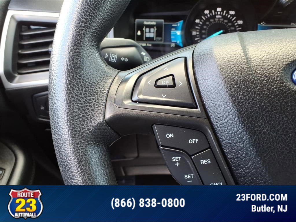 Certified 2022 Ford Edge SE image 17