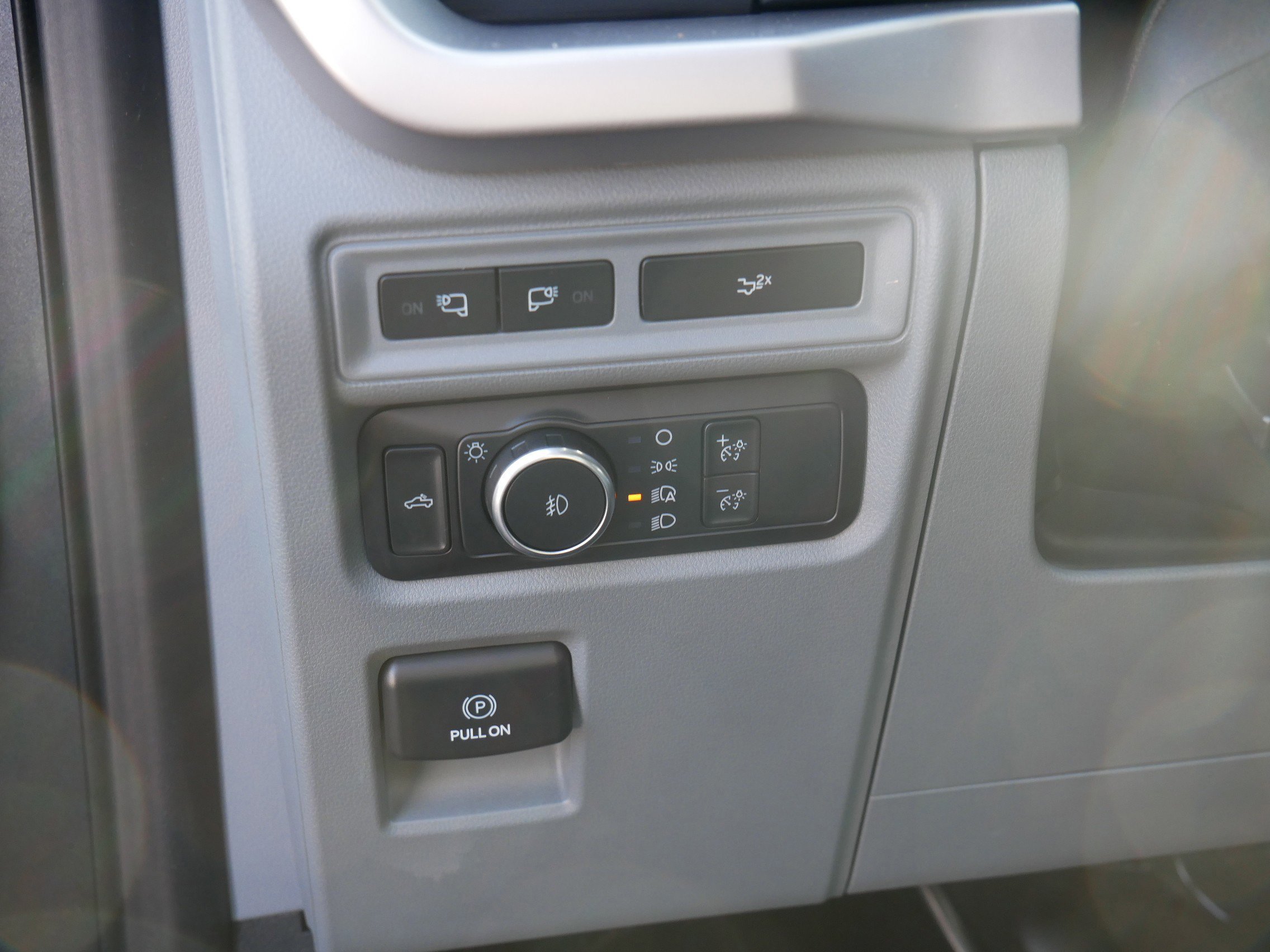 Certified 2022 Ford F150 XLT w/ Equipment Group 302A High image 16