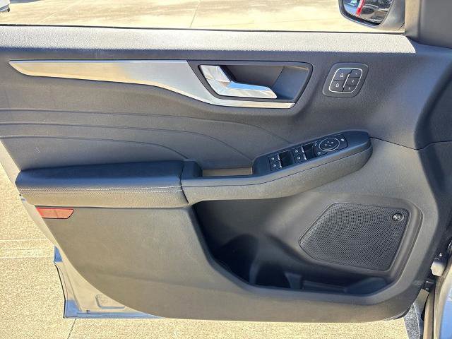 Certified 2022 Ford Escape Titanium image 15