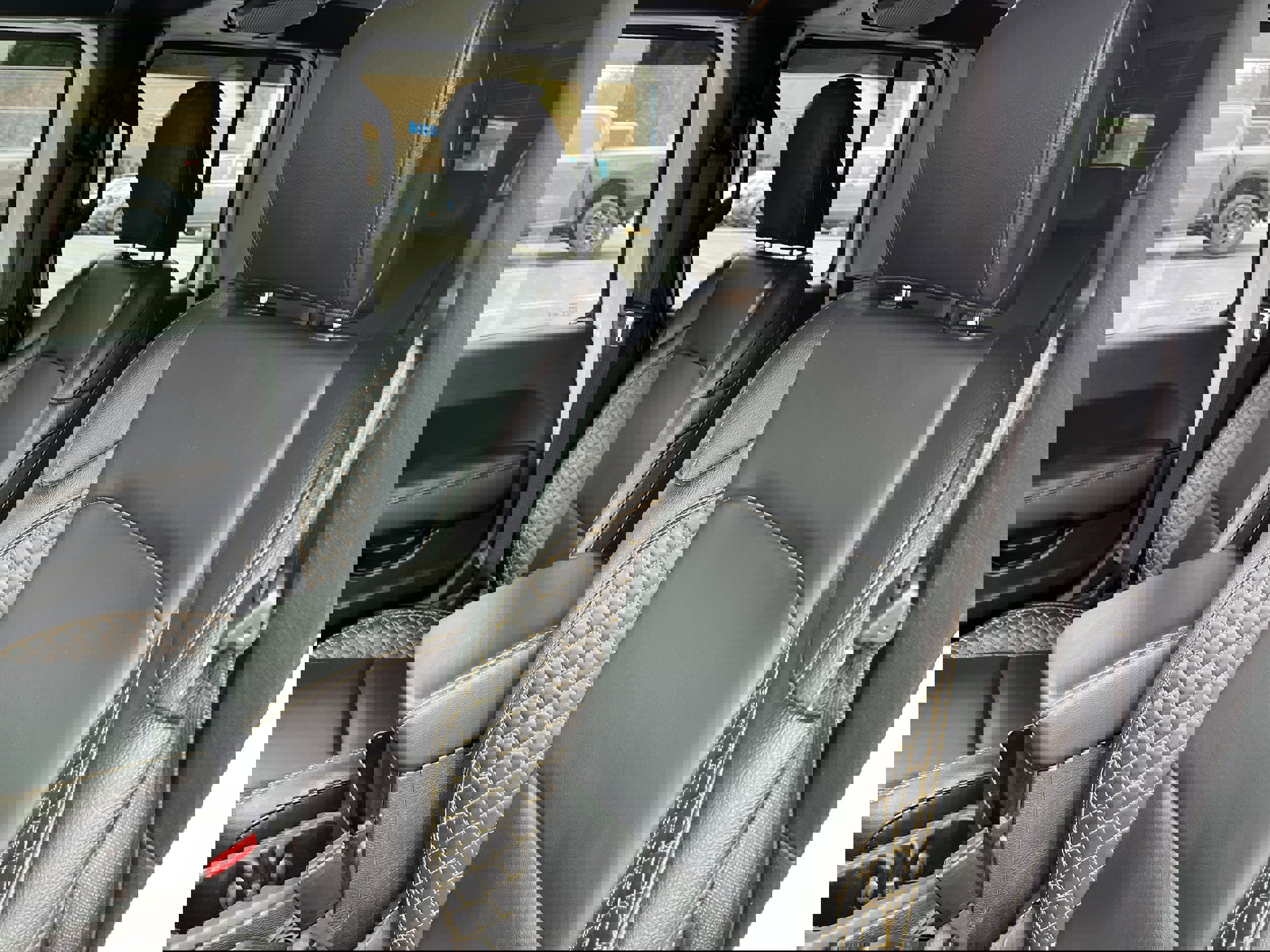 Used 2023 Jeep Gladiator Overland image 14