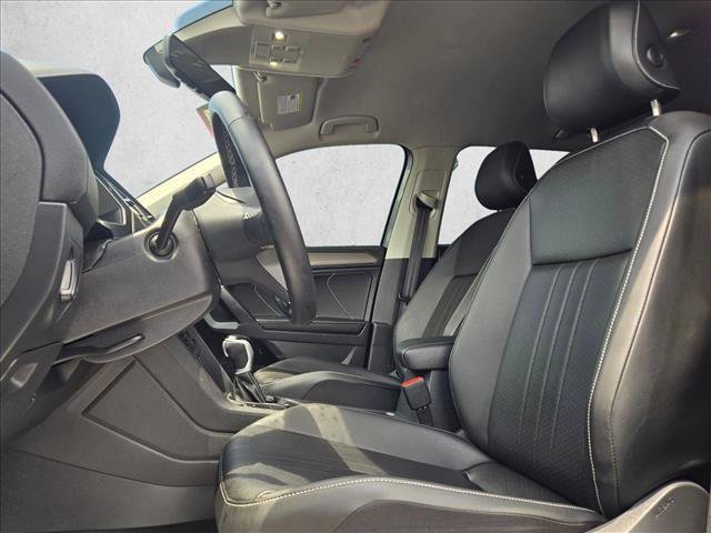 Used 2024 Volkswagen Tiguan SE FWD image 15