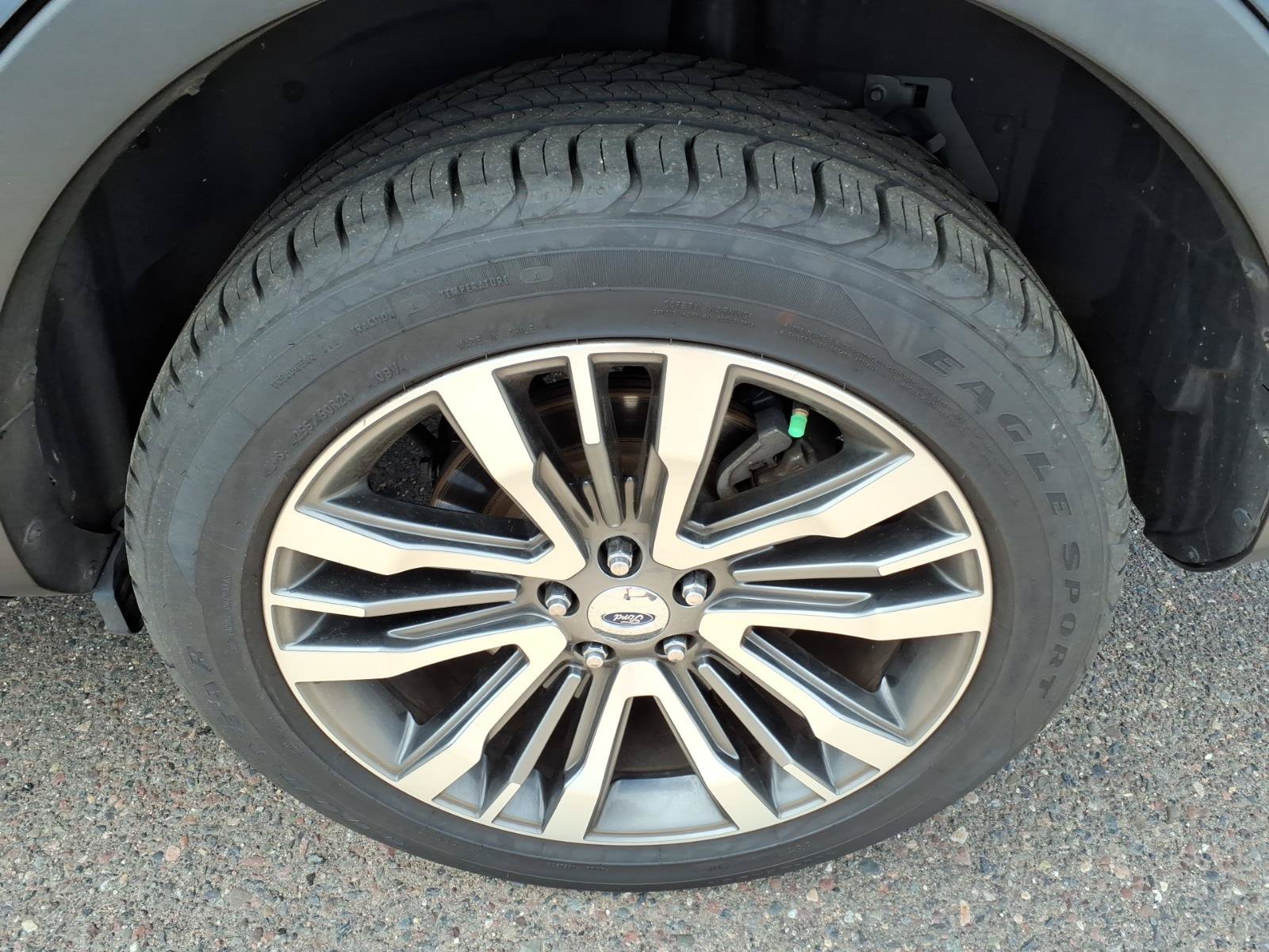 Certified 2019 Ford Explorer Platinum AWD/4WD image 21