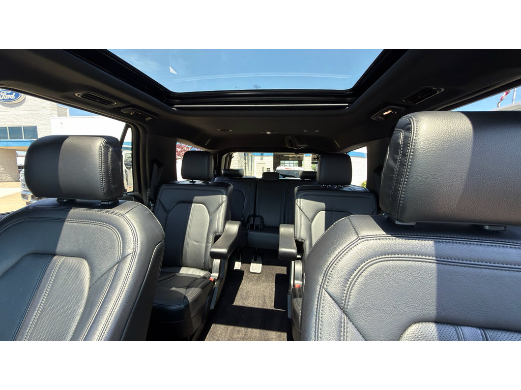 Certified 2020 Ford Expedition Limited w/ Equipment Group 302A AWD/4WD image 30