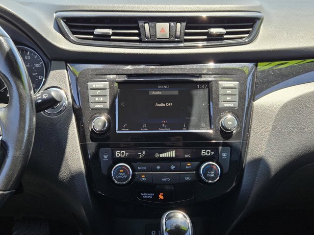 Used 2022 Nissan Rogue Sport SV FWD image 16