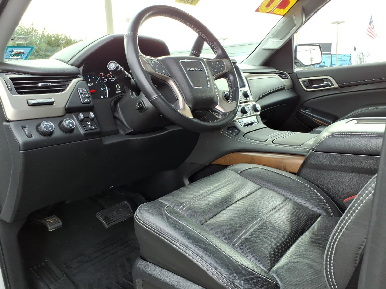 Used 2020 GMC Yukon XL Denali w/ Open Road Package image 17
