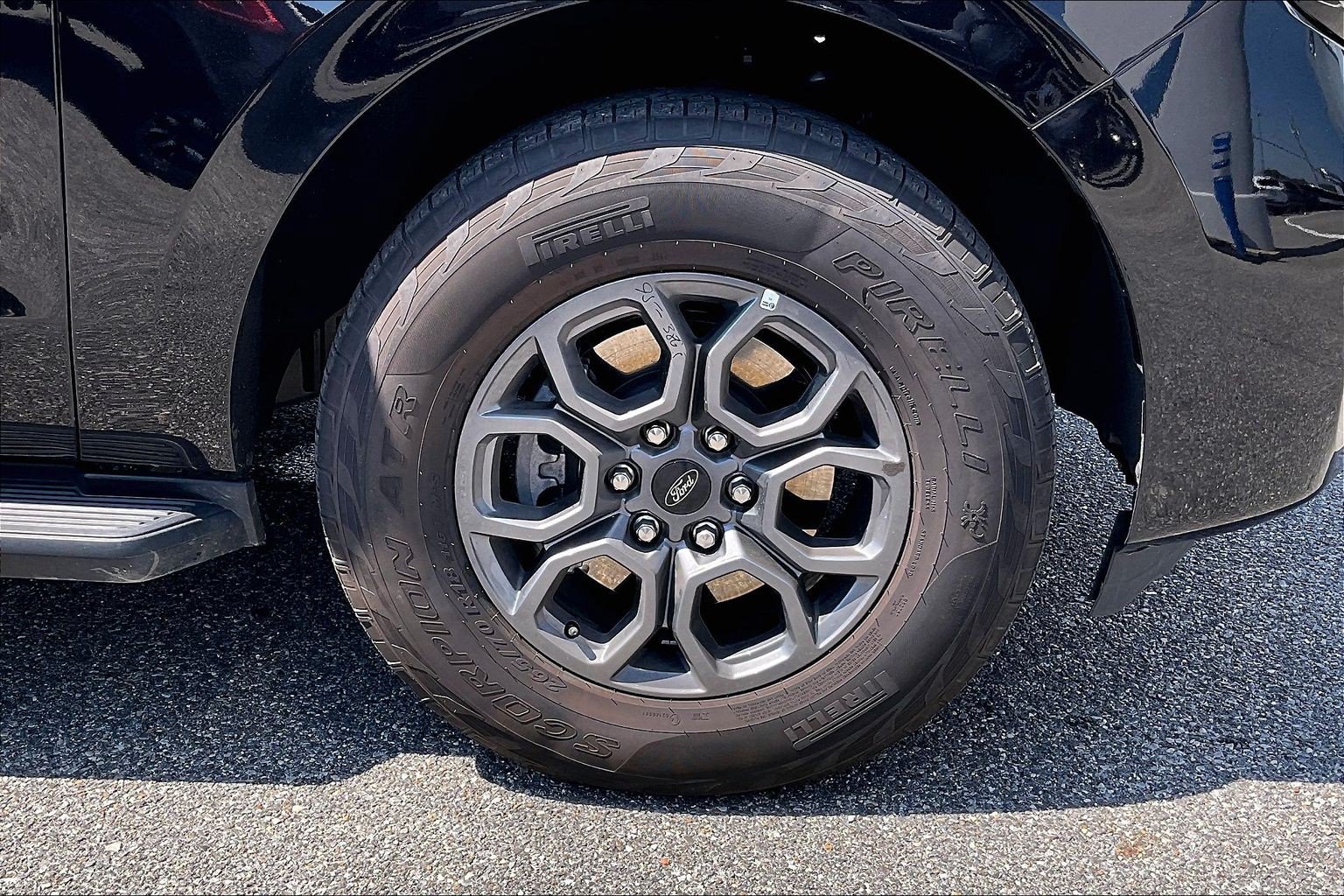Certified 2025 Ford Expedition Max Active AWD/4WD image 9
