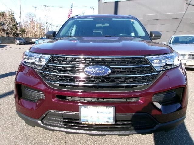 Certified 2023 Ford Explorer XLT AWD/4WD image 2