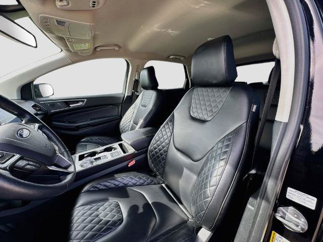 Certified 2024 Ford Edge Titanium AWD/4WD image 17