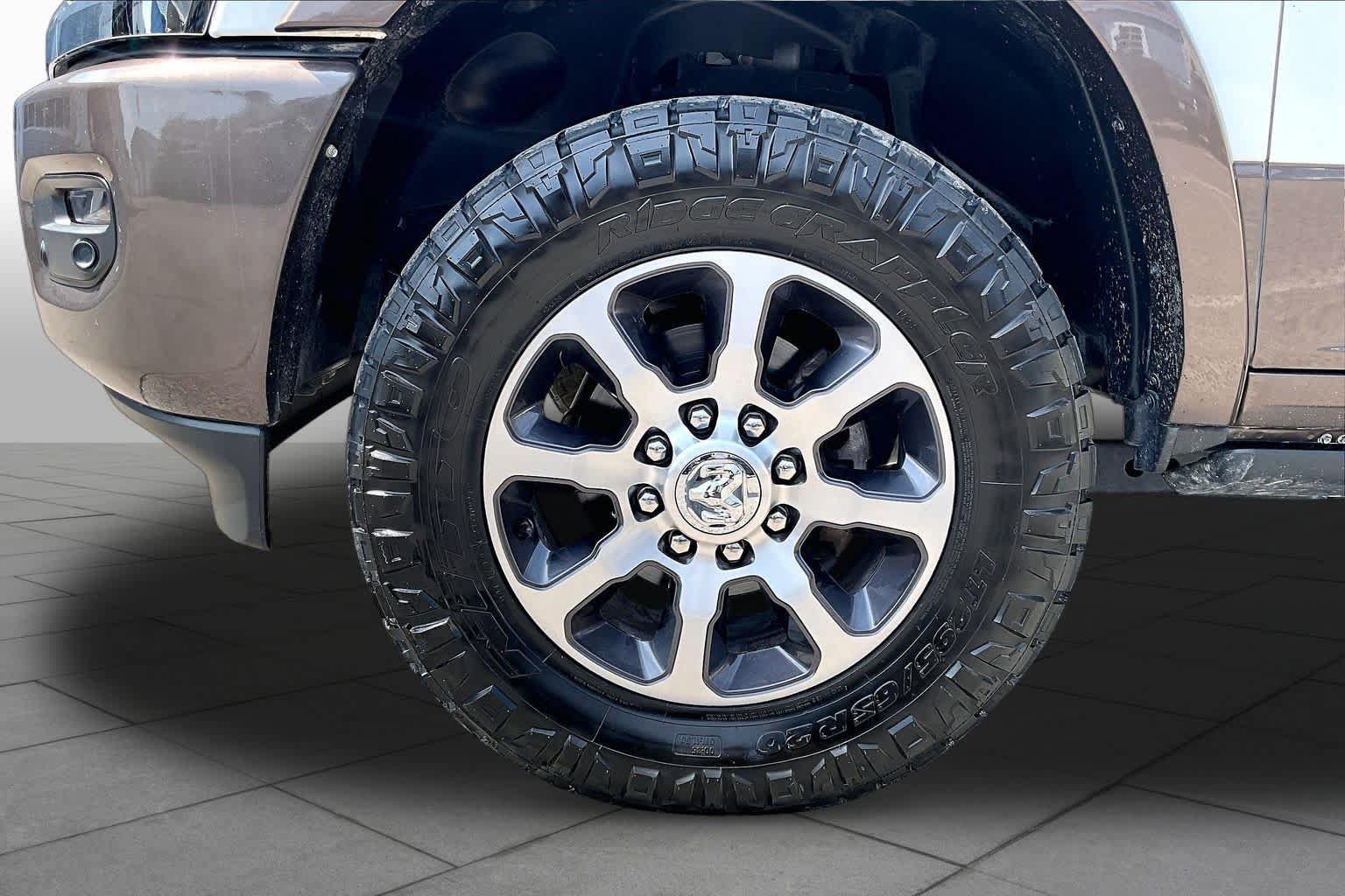 Used 2023 RAM 3500 Limited AWD/4WD image 11