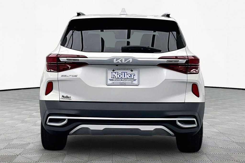 Used 2022 Kia Seltos SX w/ Sunroof Package AWD/4WD image 4