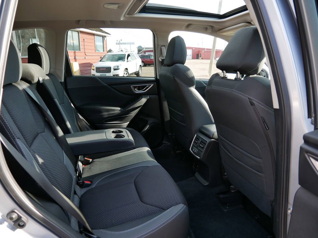 Used 2021 Subaru Forester Premium image 9