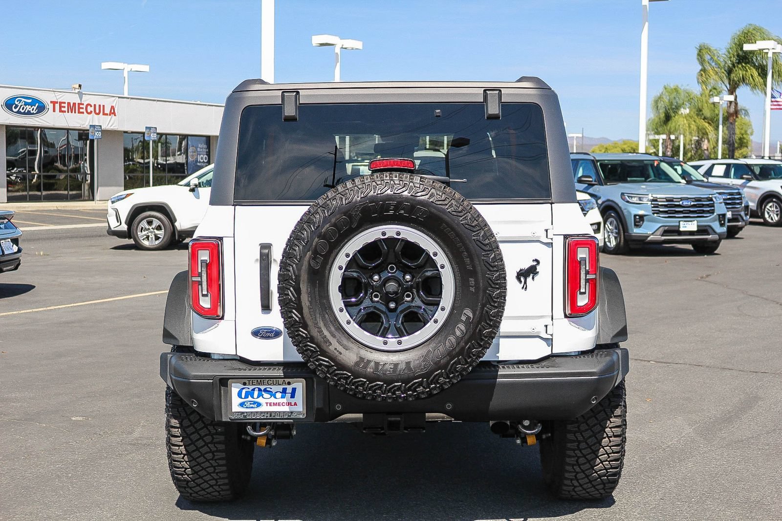 Certified 2023 Ford Bronco Badlands w/ Sasquatch Package AWD/4WD image 7