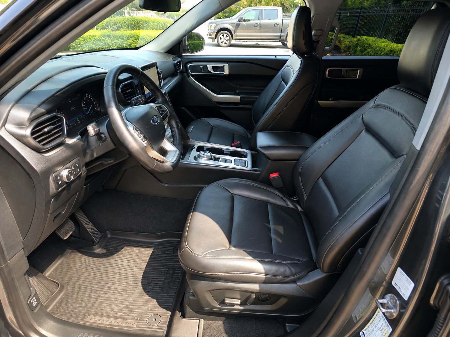 Certified 2023 Ford Explorer XLT w/ Equipment Group 202A RWD image 14