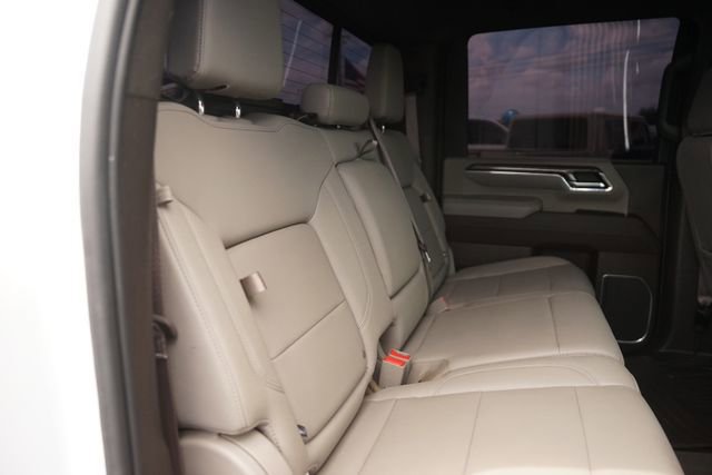 Used 2024 Chevrolet Silverado 3500 LTZ w/ LTZ Convenience Package AWD/4WD image 17