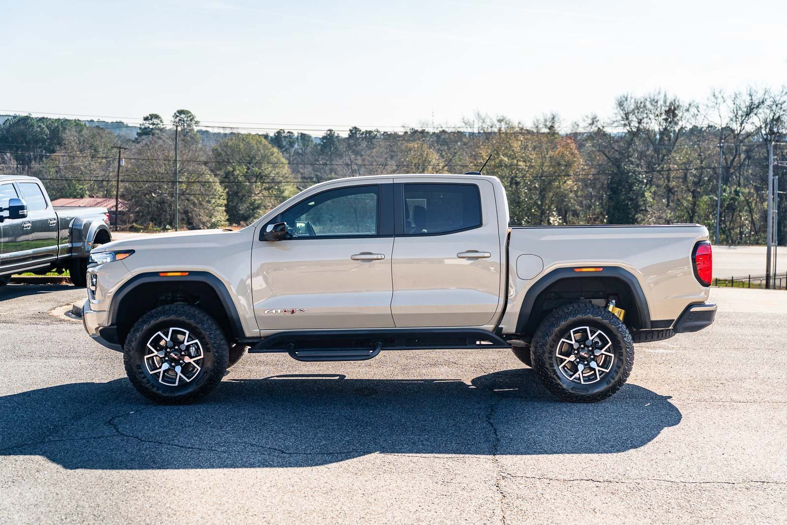 Used 2023 GMC Canyon AT4X image 2