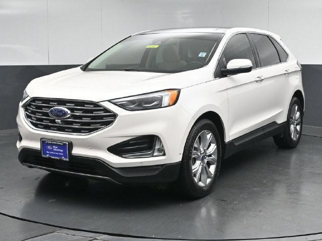 Certified 2019 Ford Edge Titanium w/ Equipment Group 301A AWD/4WD image 3