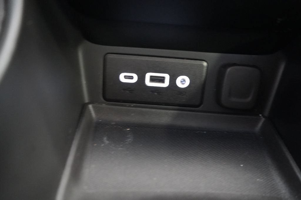 Used 2024 GMC Terrain SLE AWD/4WD image 38
