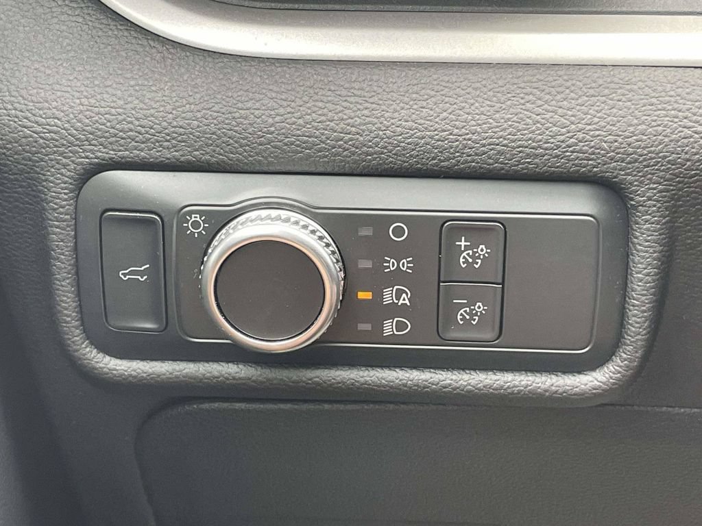 Certified 2022 Ford Explorer XLT RWD image 26