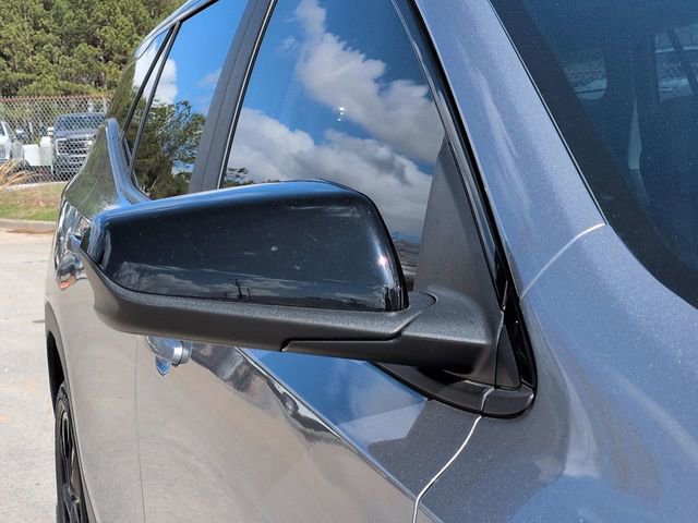 Used 2023 GMC Terrain SLE w/ Driver Convenience Package image 13