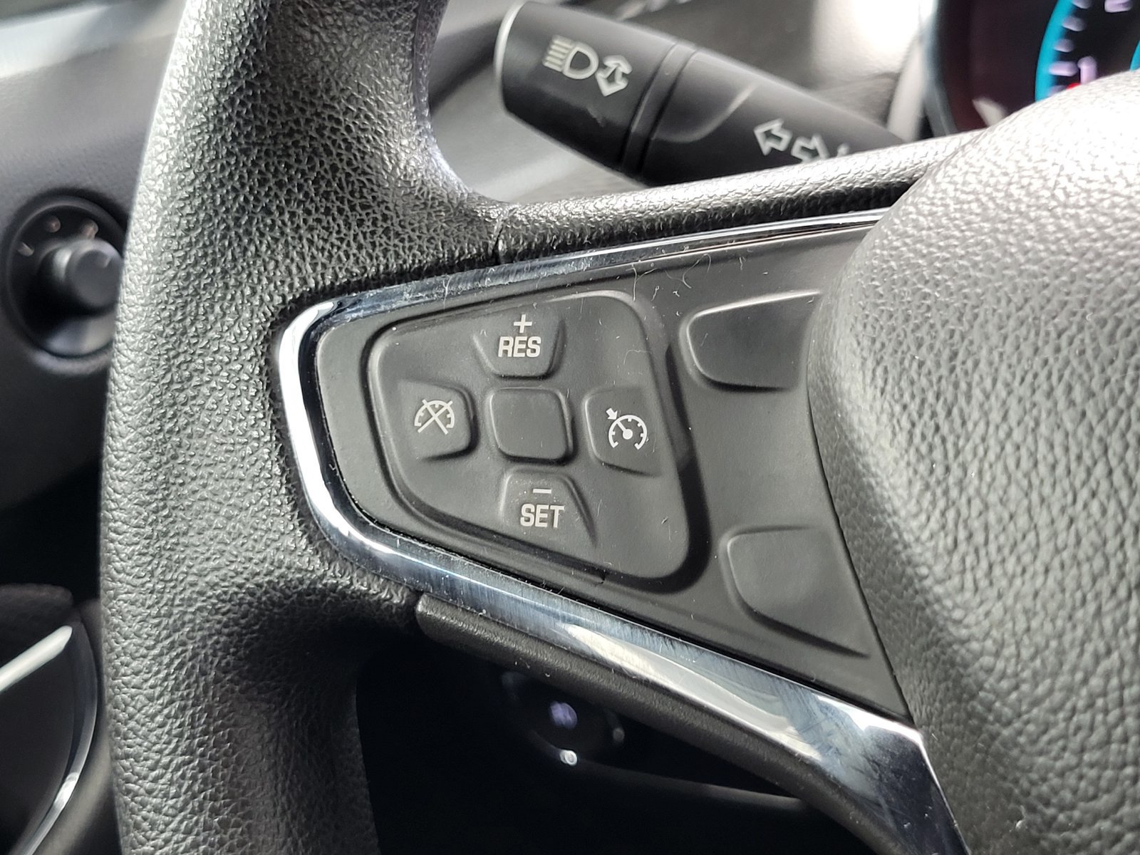 Used 2017 Chevrolet Cruze LT w/ Convenience Package FWD image 15