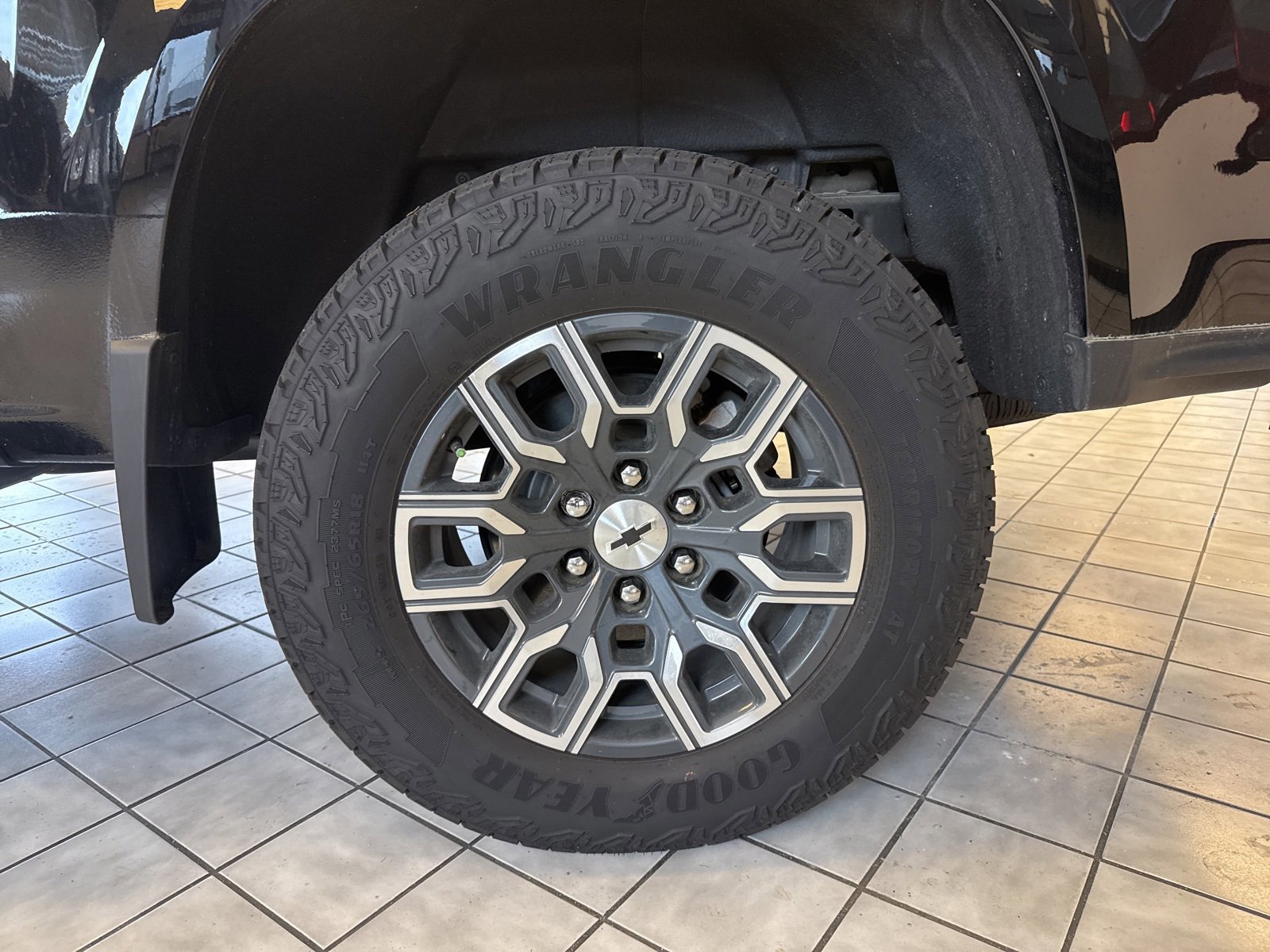 Used 2023 Chevrolet Colorado Z71 w/ Z71 Convenience Package 2 image 26