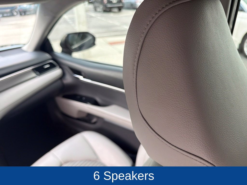 Used 2019 Toyota Camry SE w/ Carpet Mat Package FWD image 19