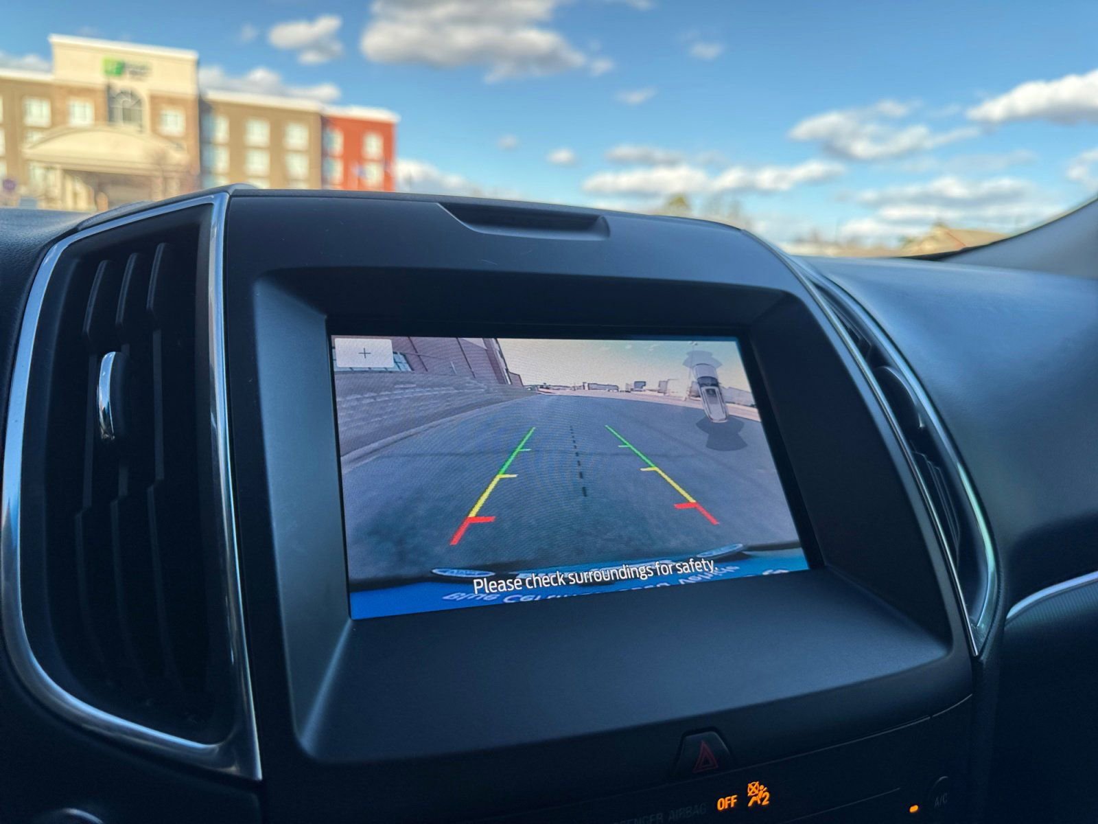 Certified 2020 Ford Edge Titanium image 28