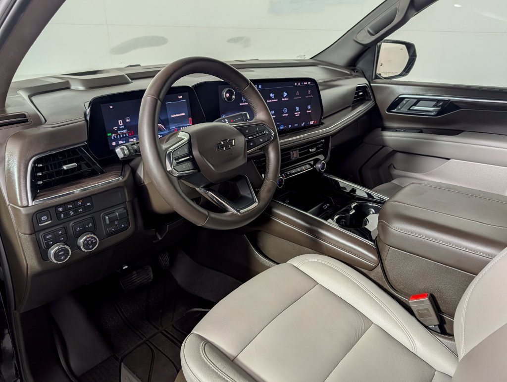 Used 2025 Chevrolet Tahoe Z71 w/ Z71 Off-Road Package AWD/4WD image 23