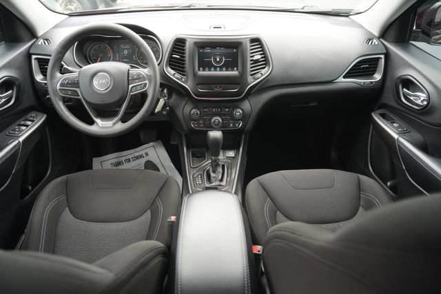 Used 2020 Jeep Cherokee Latitude FWD image 20